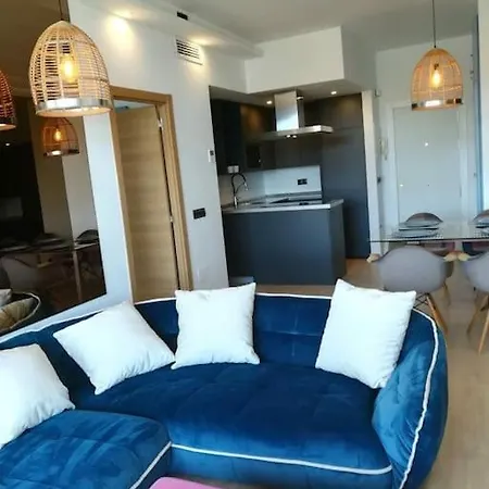Luxury Puerto Marina Apartment
